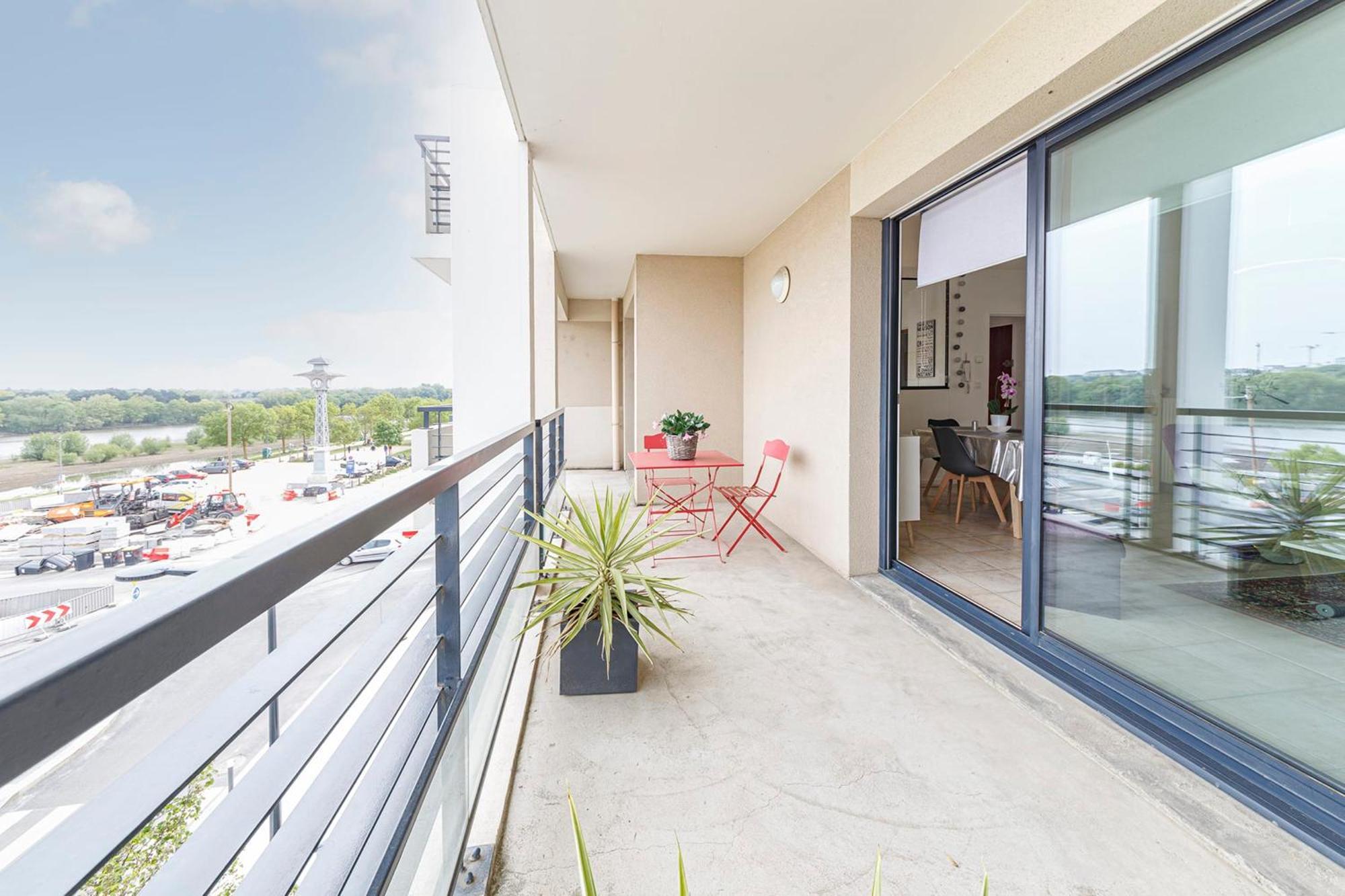 Apartmán L'Aragon Wifi Balcon Vue La Maine Angers Exteriér fotografie